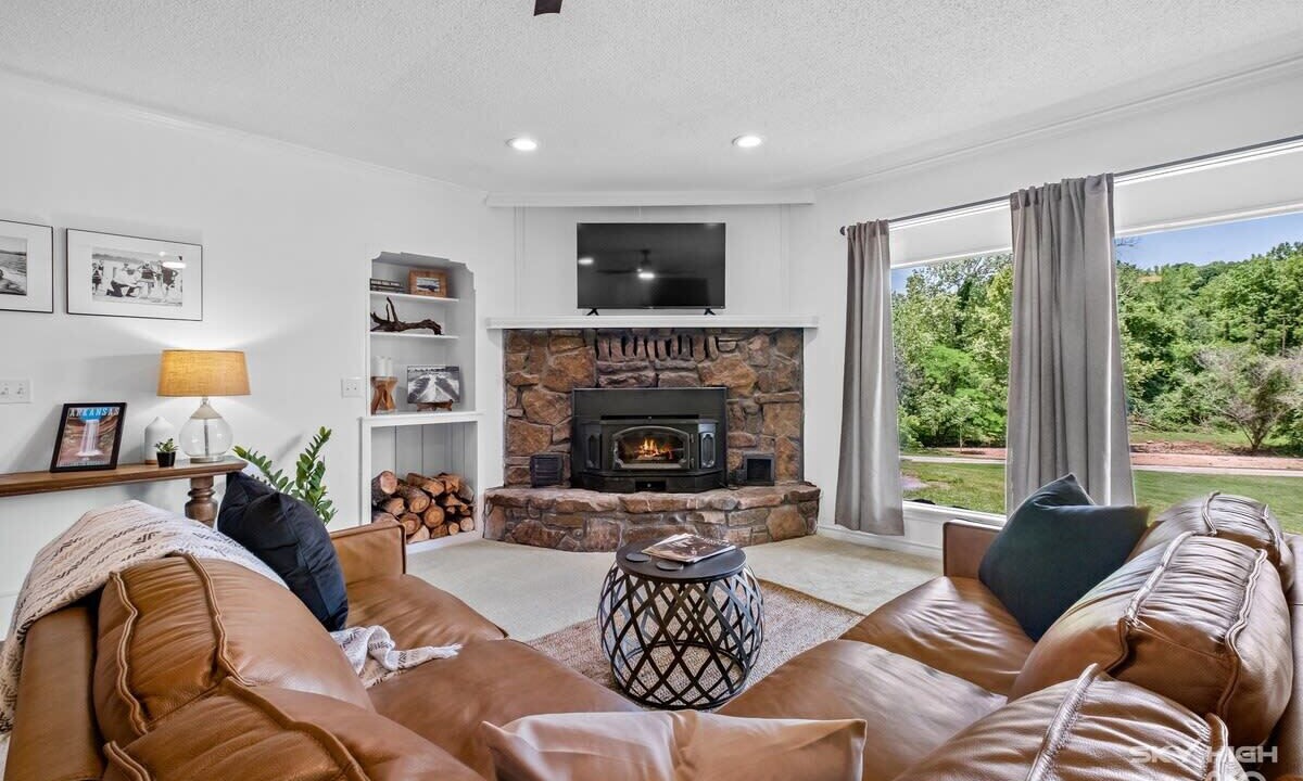 Photo of Livingroom in Rogers