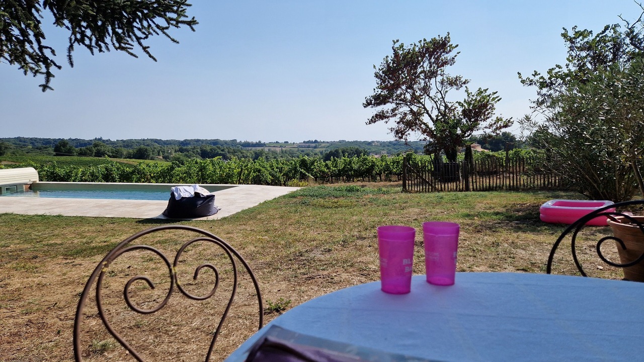 Photo of Patio Balcony in Saint-Ciers-de-Canesse