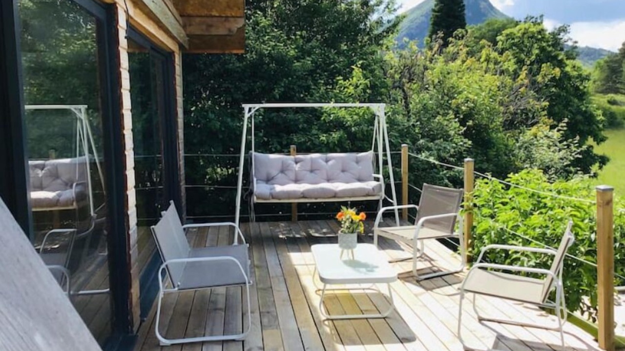 Photo of Patio Balcony in Chateauneuf-Miravail