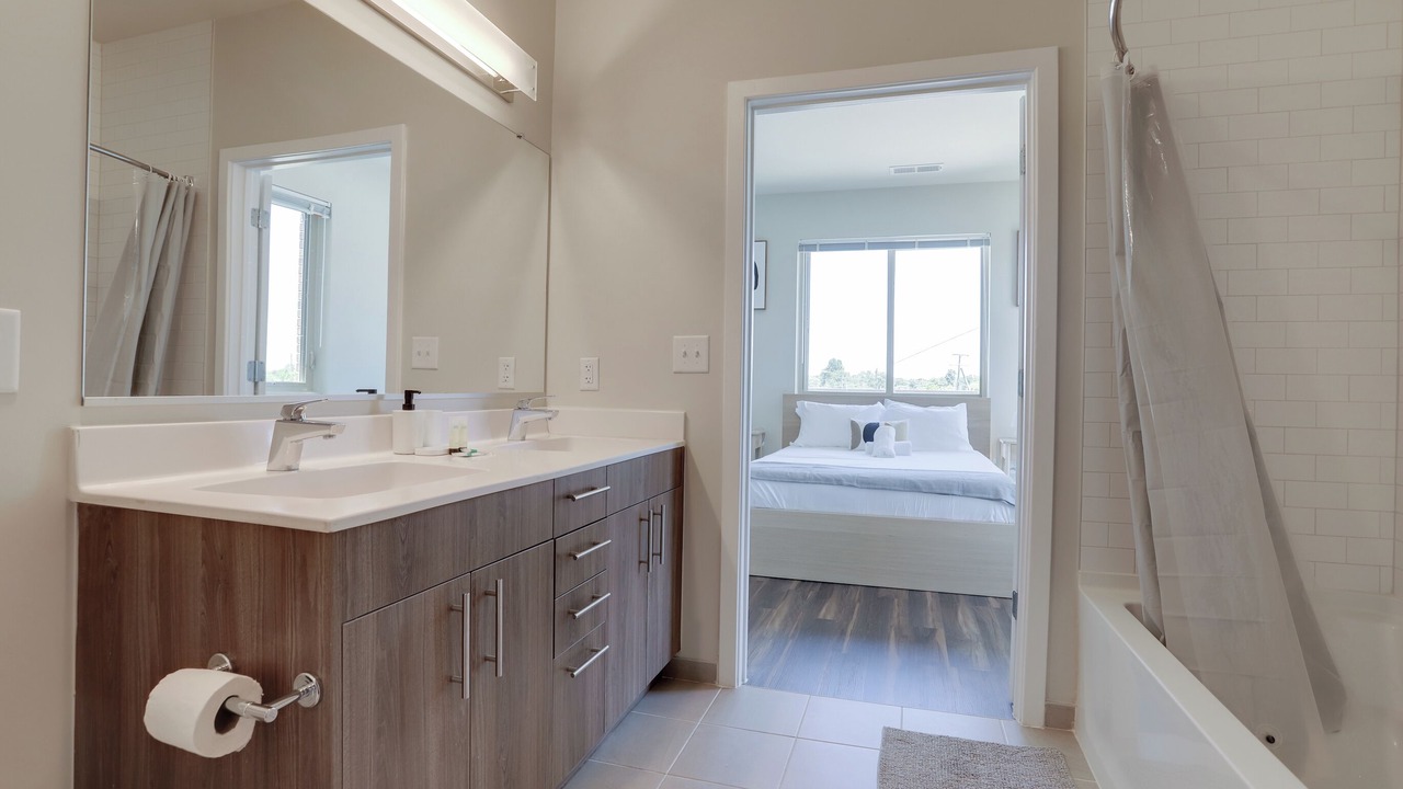 Photo of Bathroom in Jefferson Manor