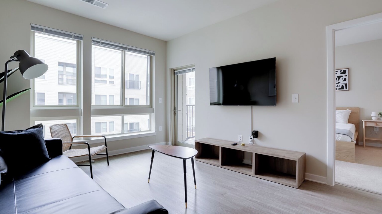 Photo of Livingroom in Jefferson Manor