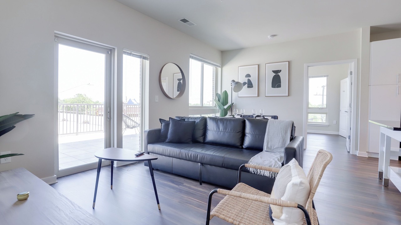 Photo of Livingroom in Jefferson Manor