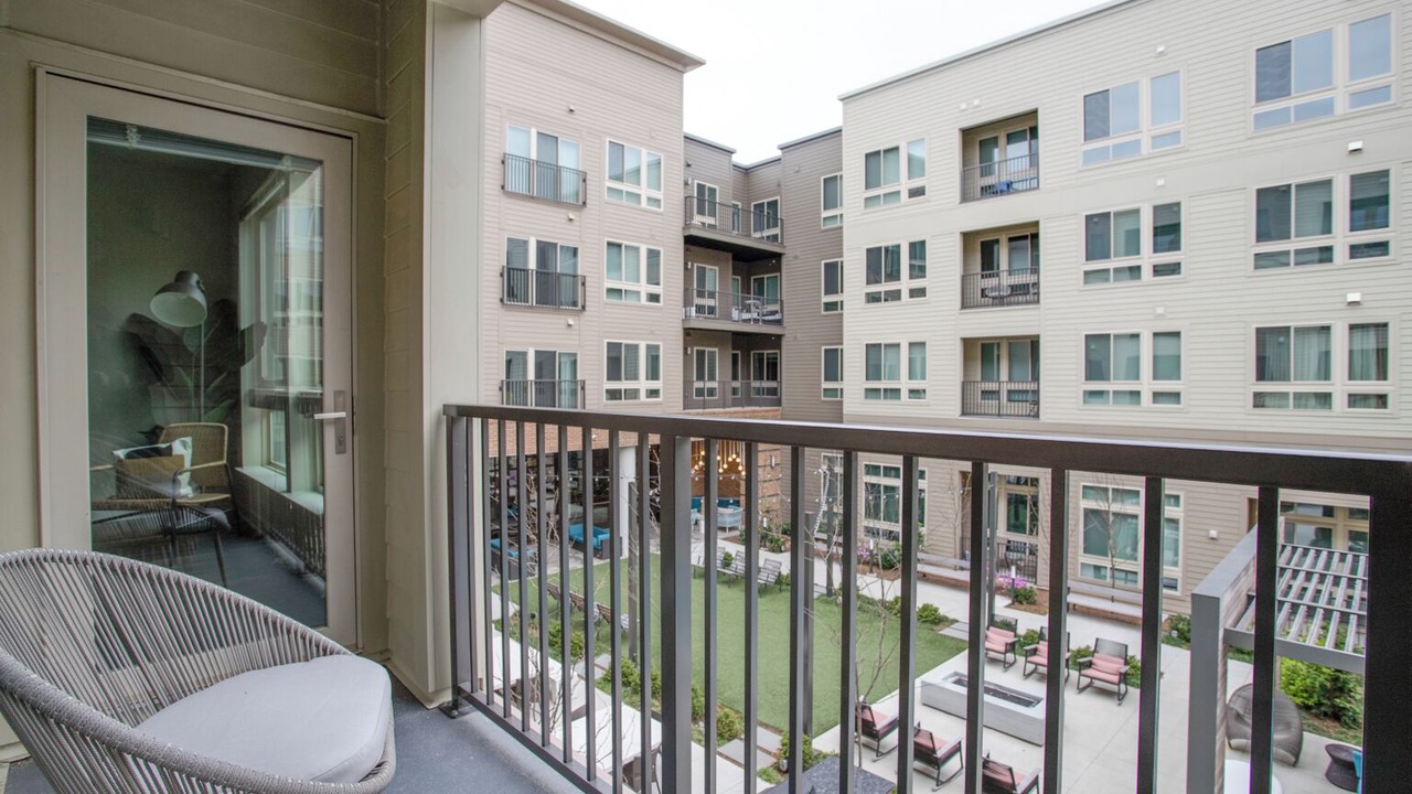 Photo of Patio Balcony in Jefferson Manor