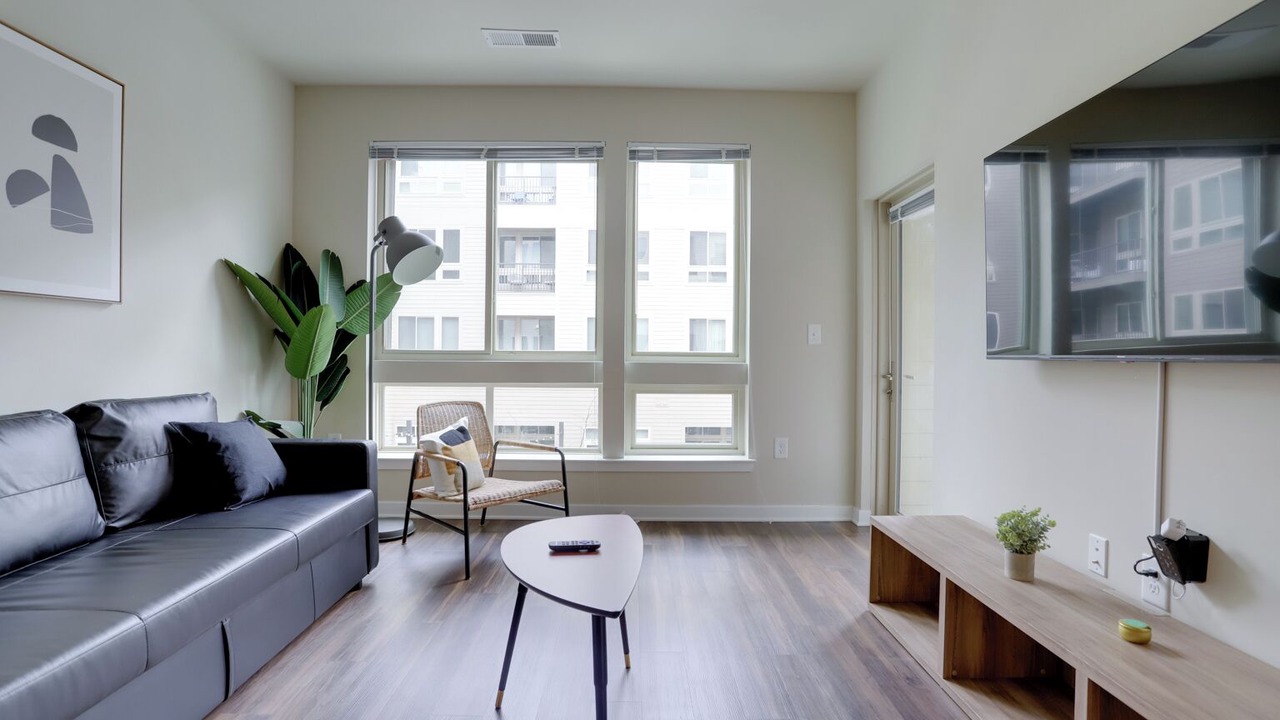 Photo of Livingroom in Jefferson Manor