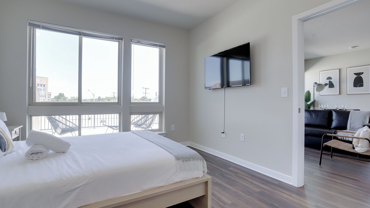 Photo of Bedroom in Jefferson Manor