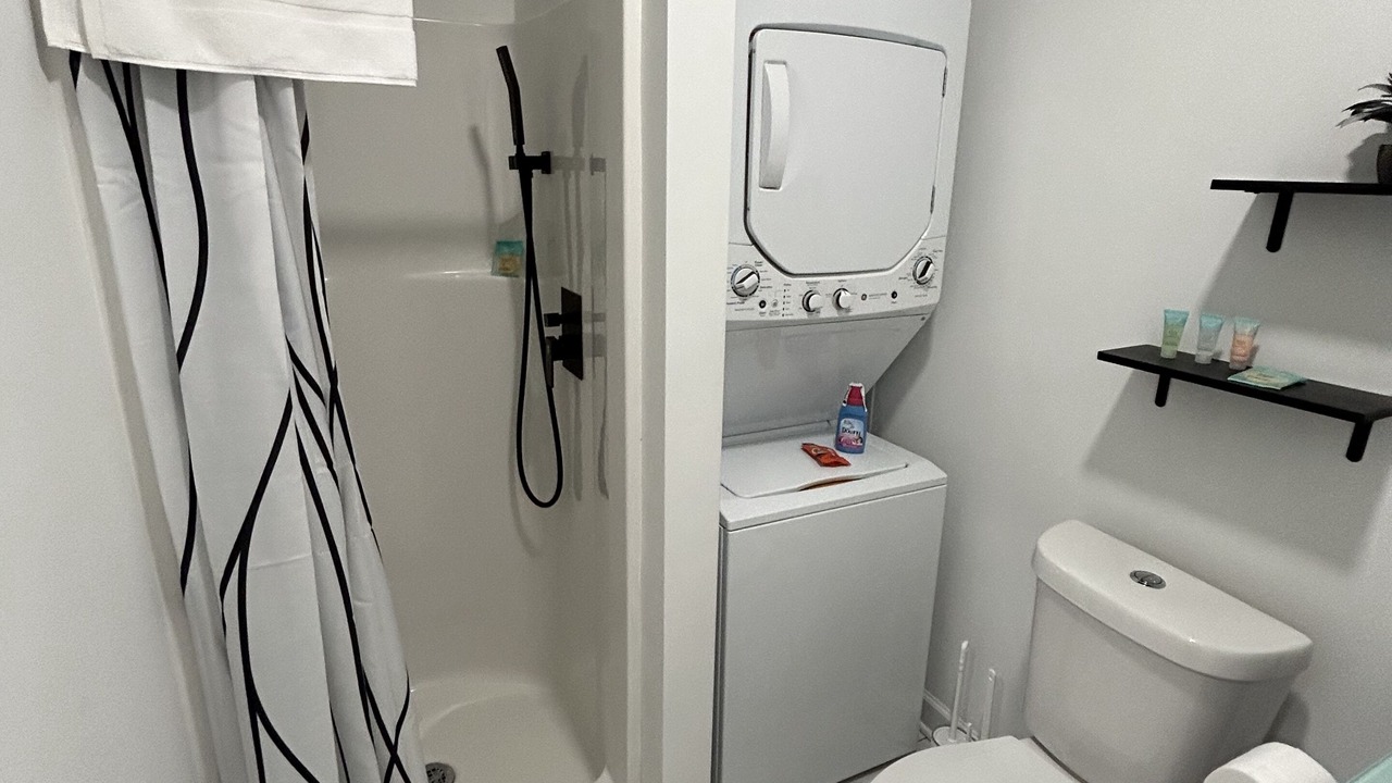 Photo of Bathroom in Lawrenceville