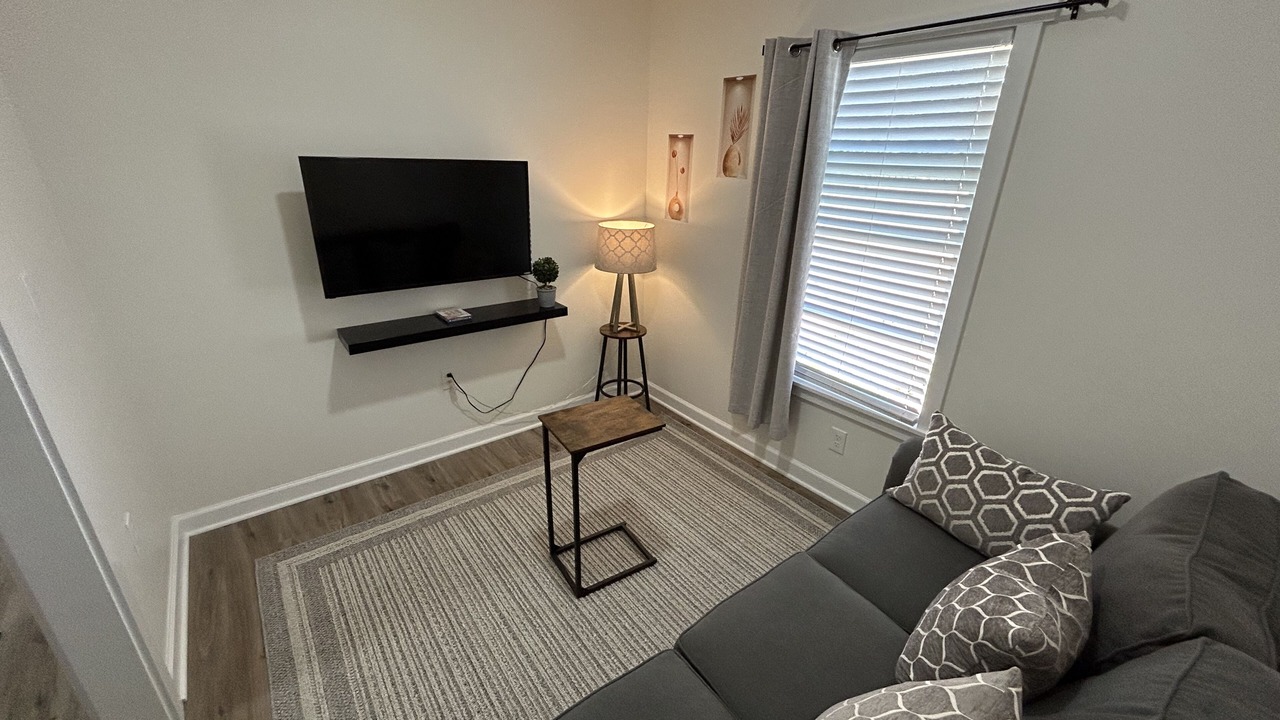 Photo of Livingroom in Lawrenceville