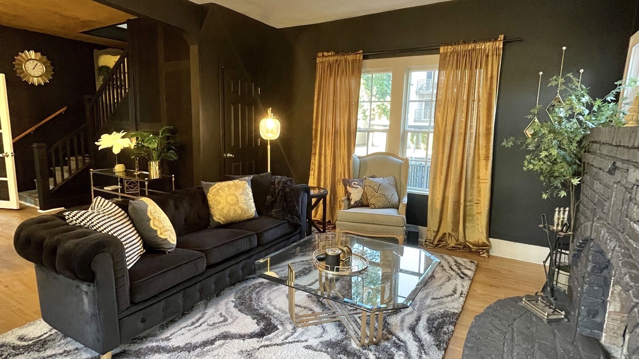 Photo of Livingroom in Central Area