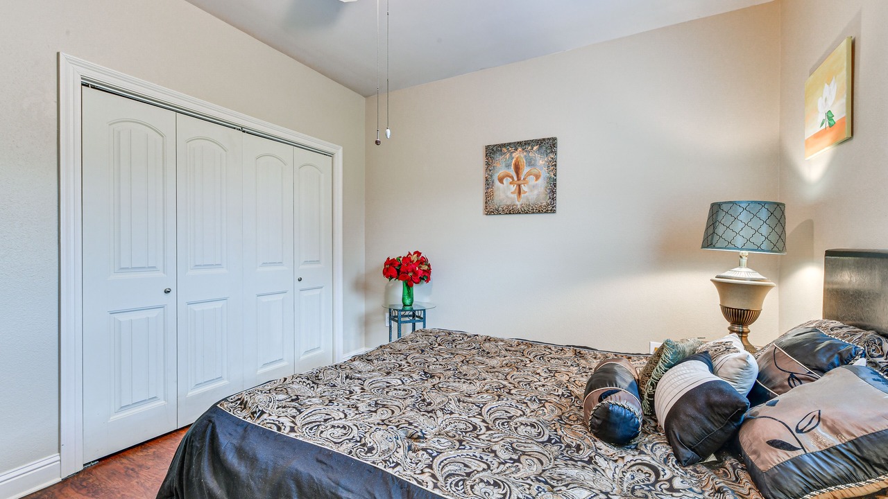 Photo of Bedroom in Broadmoor