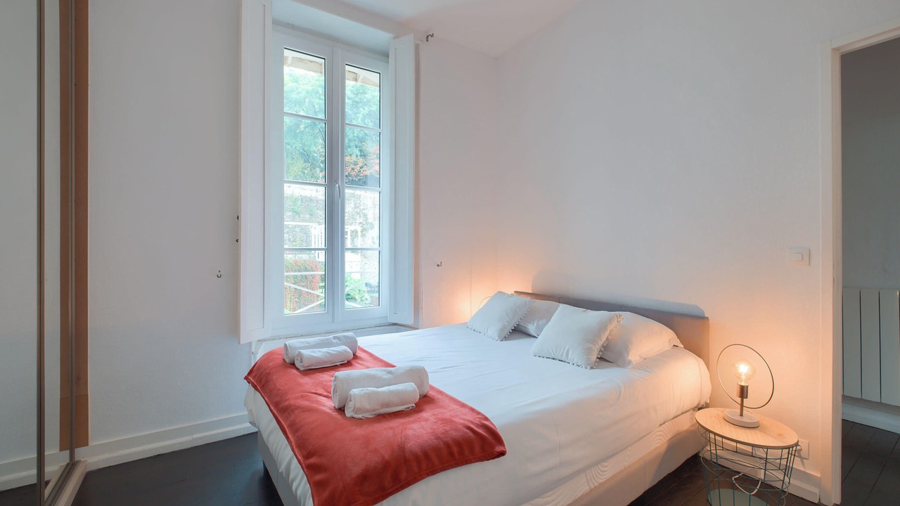 Photo of Bedroom in Laval