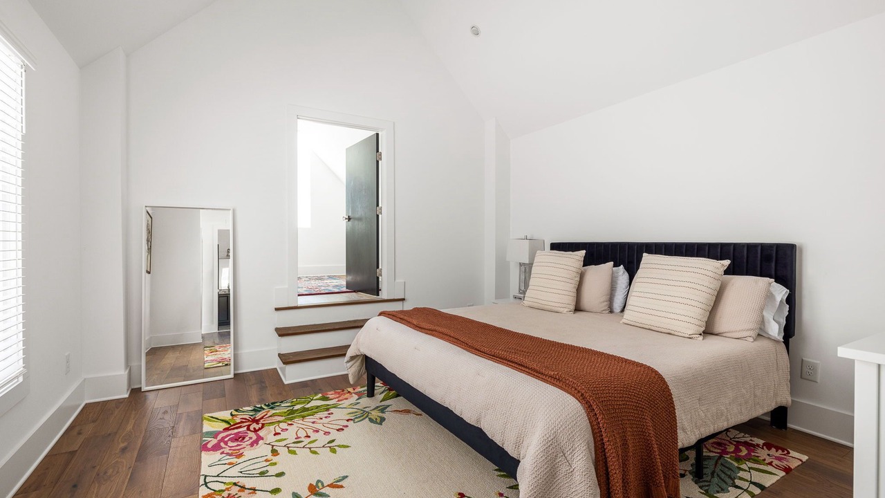 Photo of Bedroom in Chattahoochee Hills