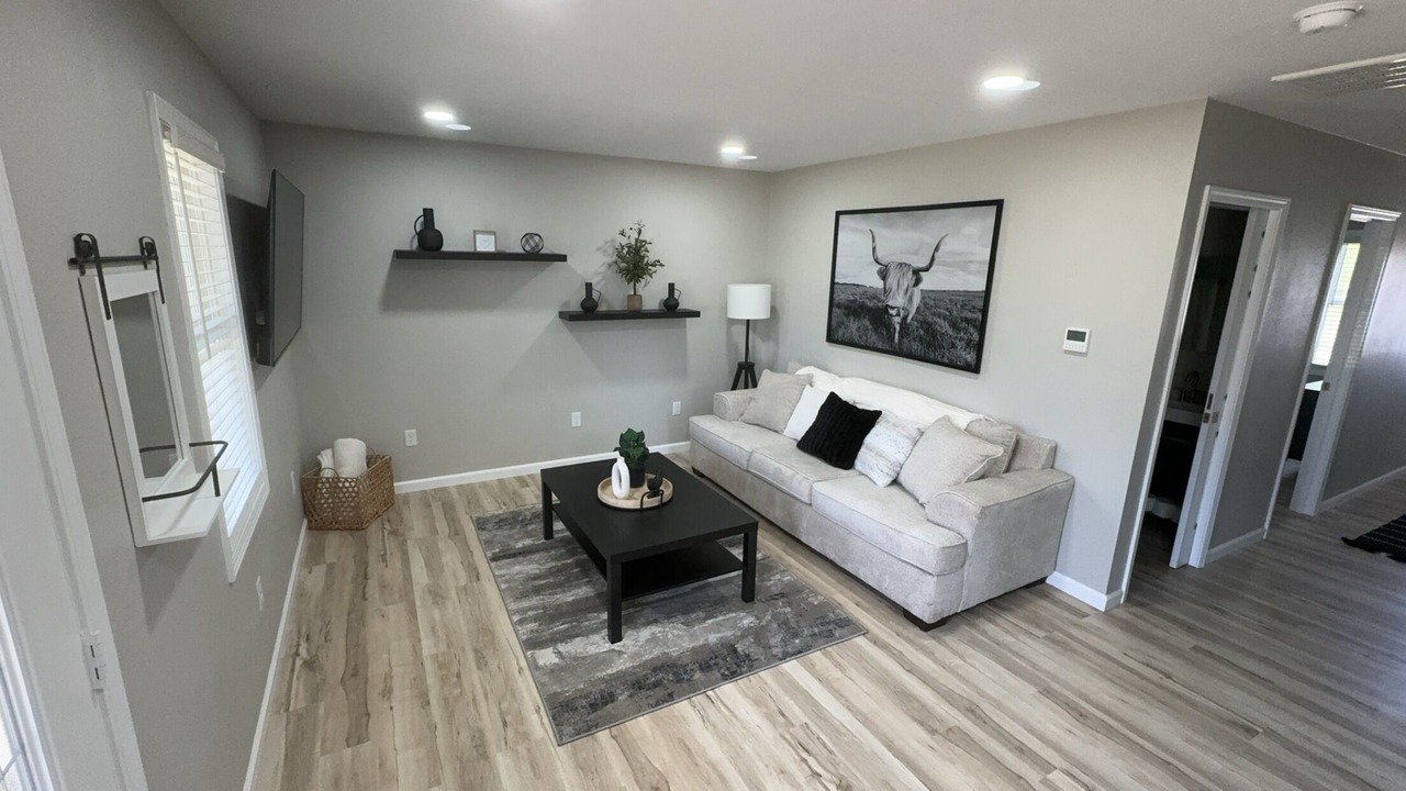 Photo of Livingroom in St. James