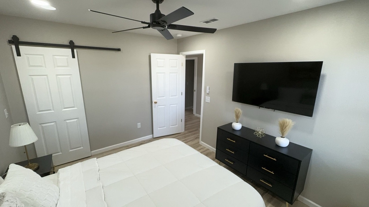 Photo of Bedroom in St. James