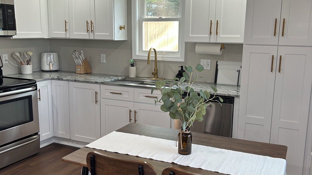 Photo of Kitchen in St. James