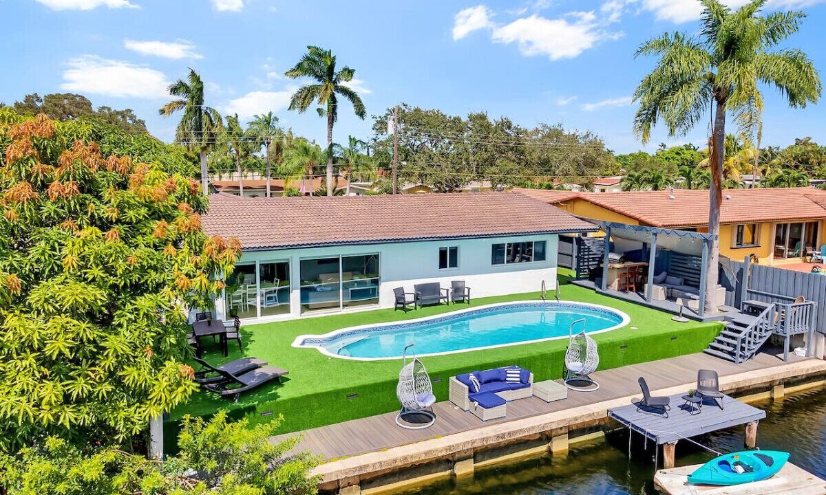 Photo of Outdoor in North Central Hollywood