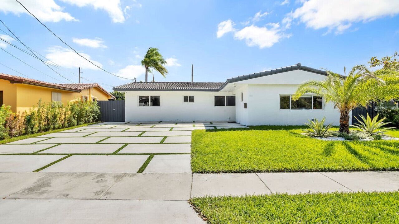 Photo of Outdoor in North Central Hollywood