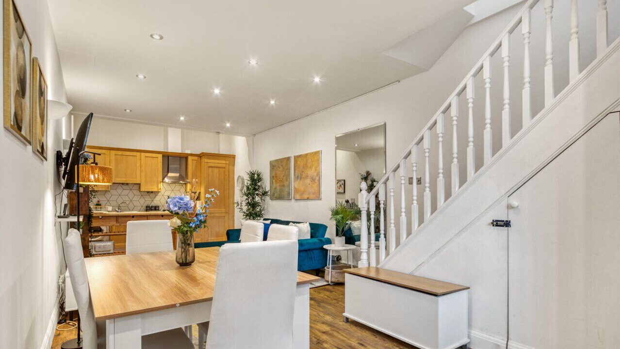 Photo of Others in Bow