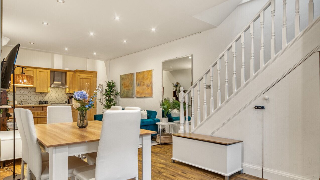 Photo of Others in Bow