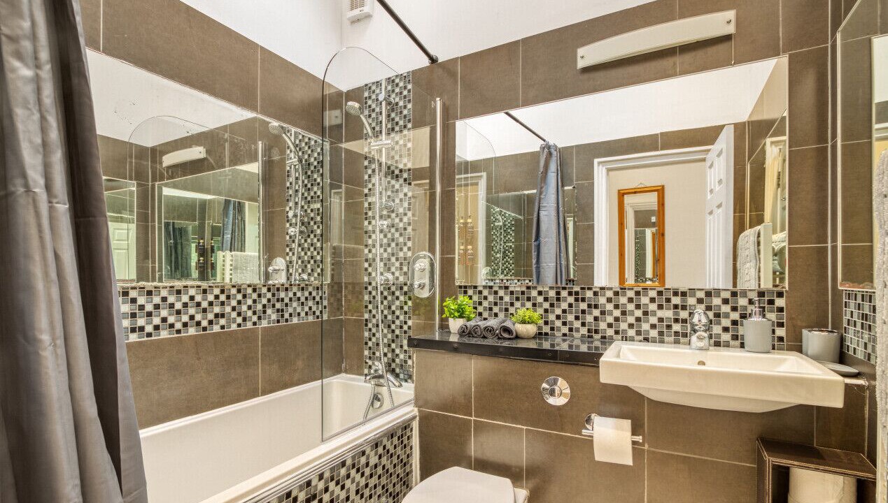 Photo of Bathroom in Bow