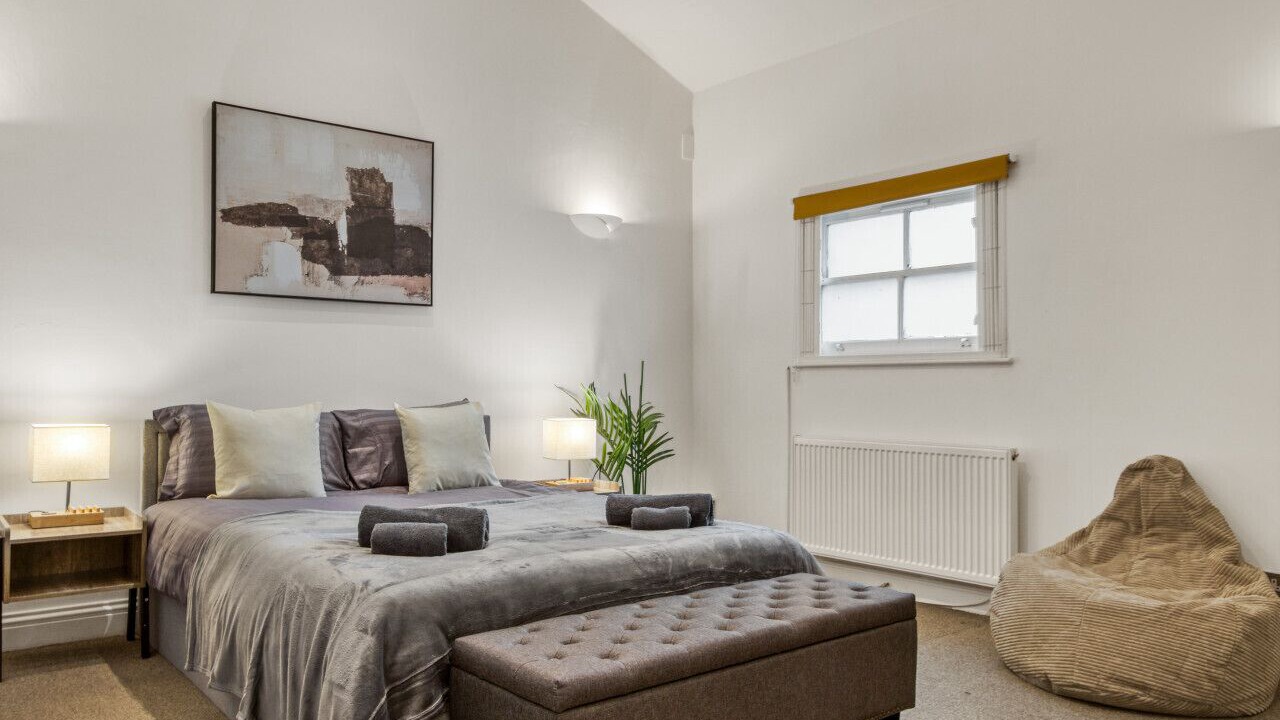 Photo of Bedroom in Bow