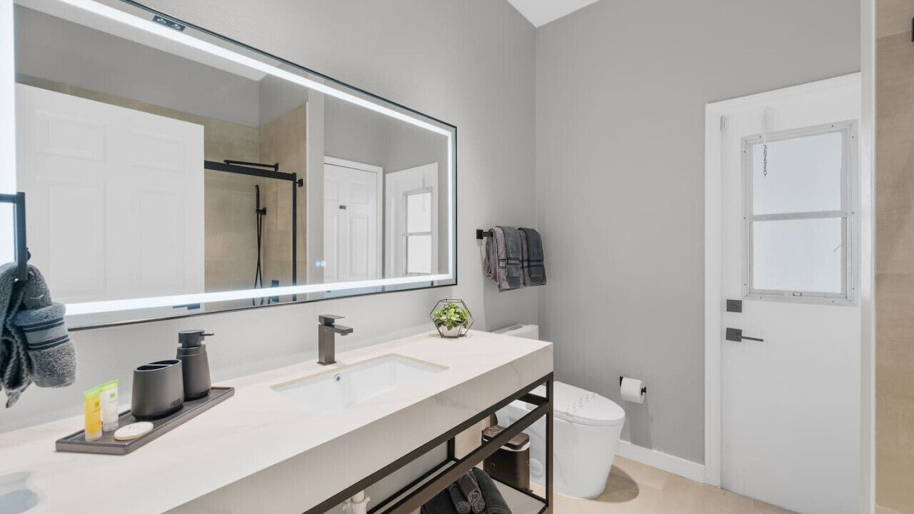 Photo of Bathroom in Crescent Lakes