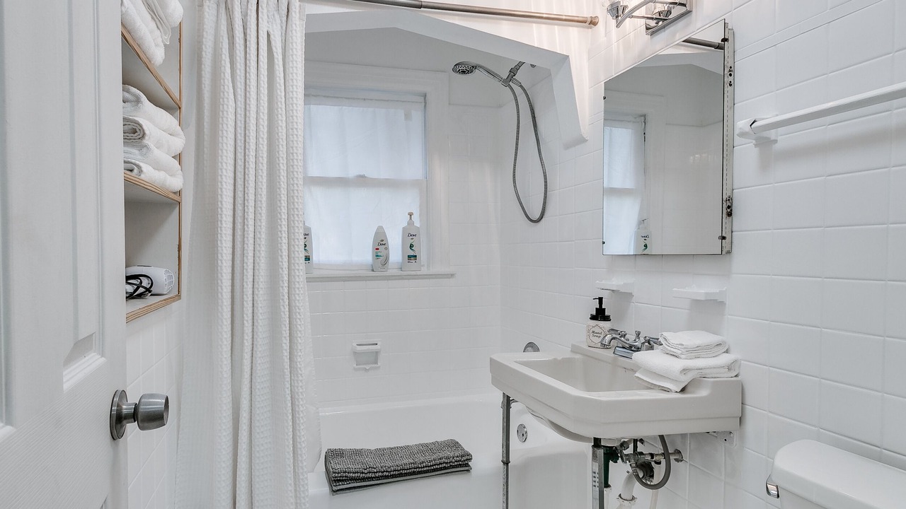 Photo of Bathroom in Central Oklahoma City