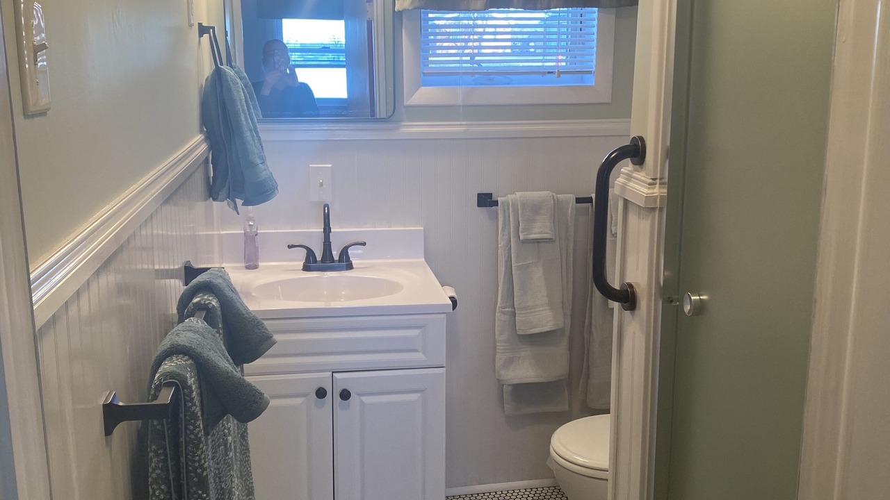 Photo of Bathroom in Town of Hounsfield