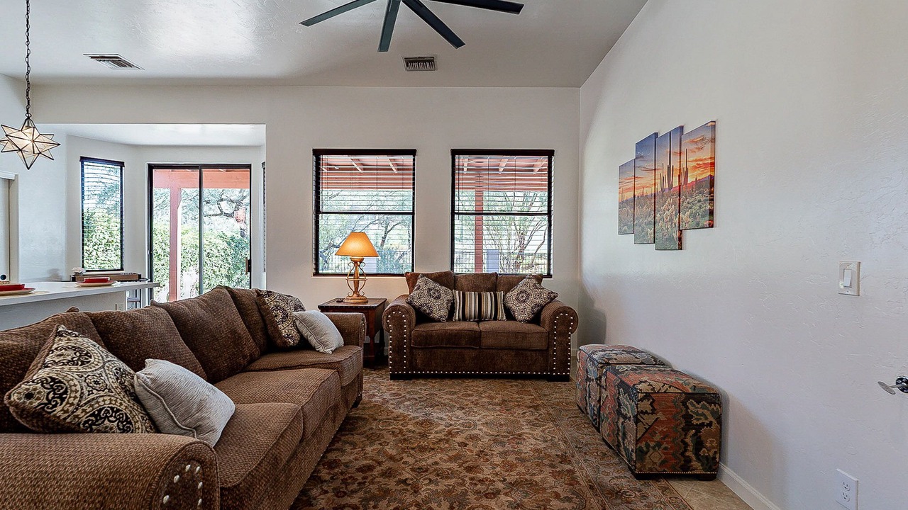 Photo of Livingroom in Starr Pass