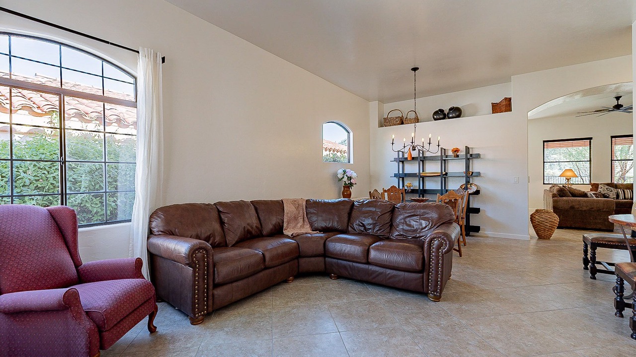 Photo of Livingroom in Starr Pass
