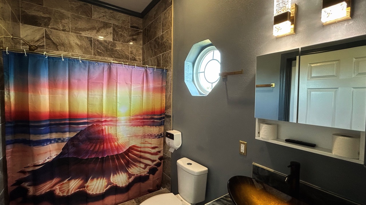 Photo of Bathroom in Alvin