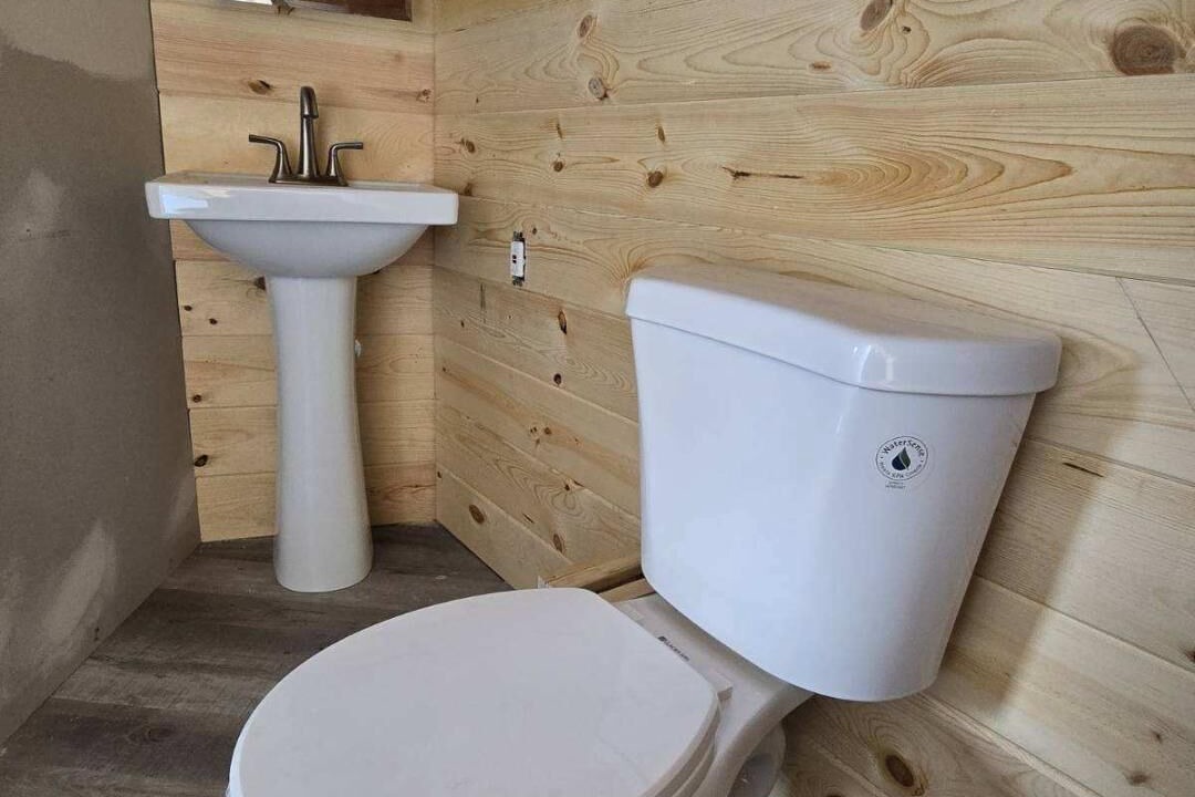 Photo of Bathroom in Vulcan