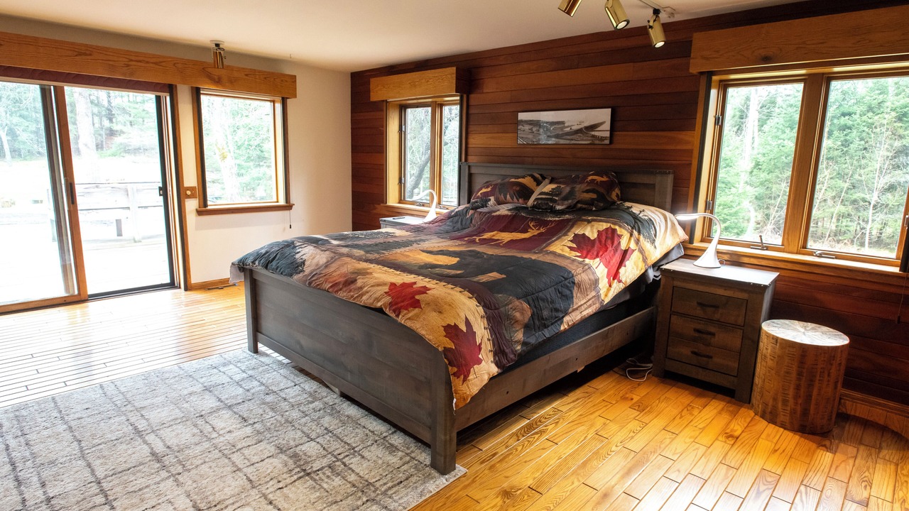 Photo of Bedroom in Vulcan