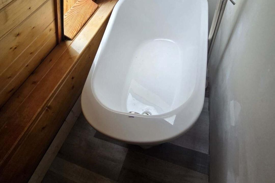 Photo of Bathroom in Vulcan