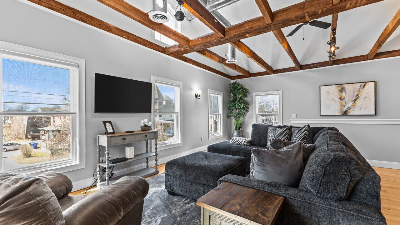 Photo of Livingroom in Old North End