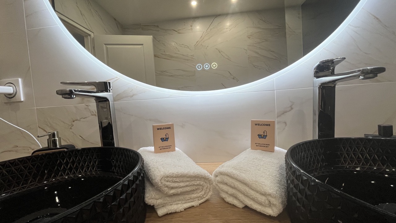 Photo of Bathroom in Saint-Cyr-sur-Loire