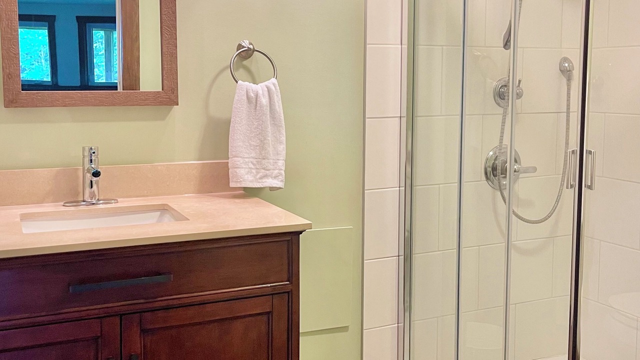 Photo of Bathroom in Boularderie