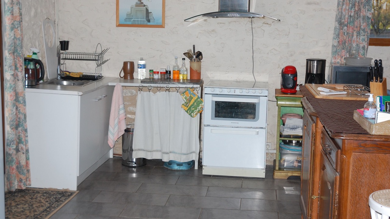 Photo of Kitchen in Treilles-en-Gatinais