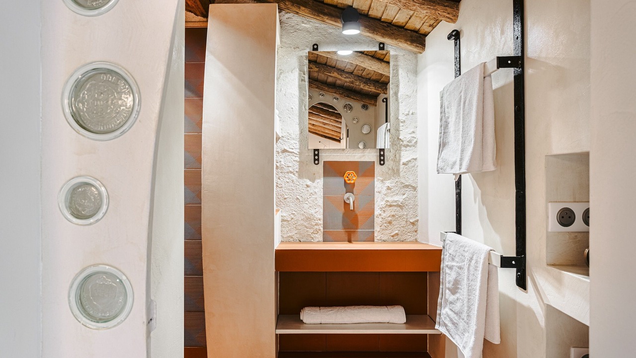 Photo of Bathroom in Pissotte