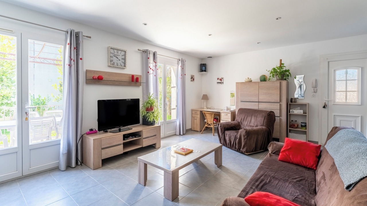 Photo of Livingroom in Sernhac