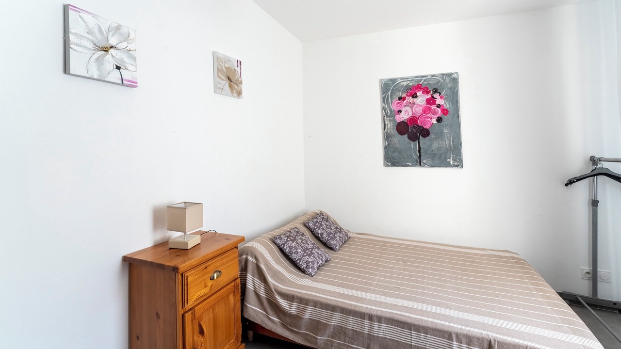 Photo of Bedroom in Sernhac