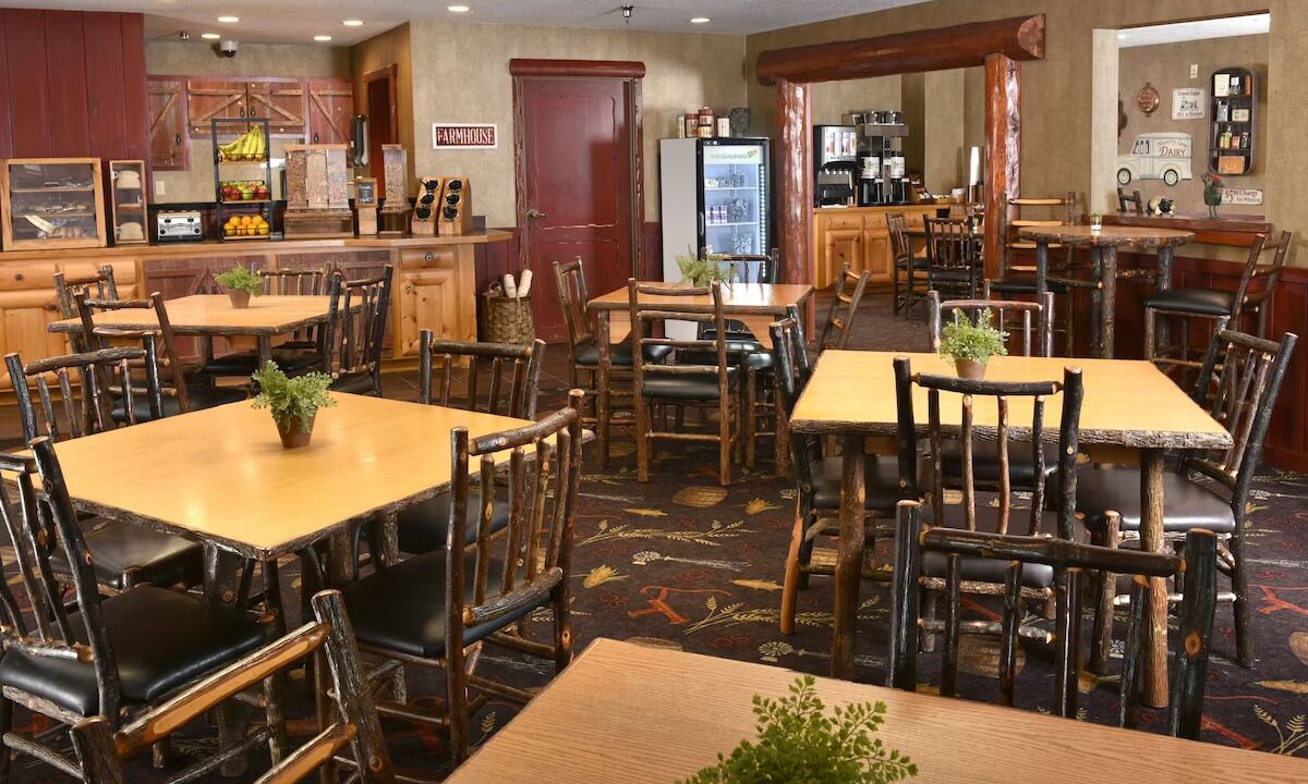 Photo of Others in Johnston