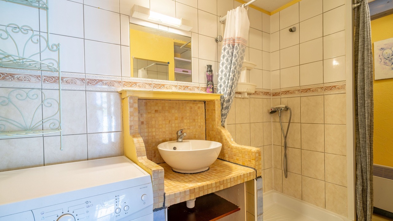 Photo of Bathroom in Les Cabanes de Fleury