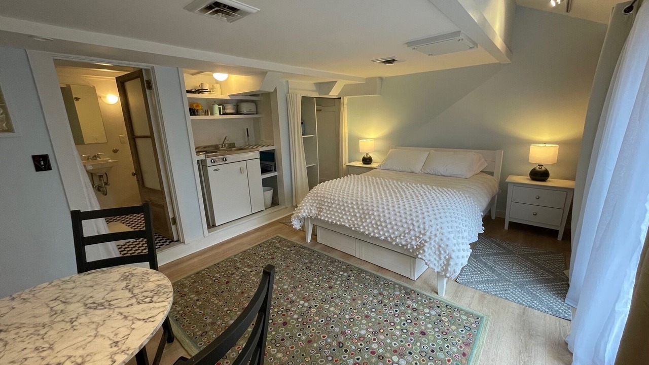 Photo of Bedroom in Lenox