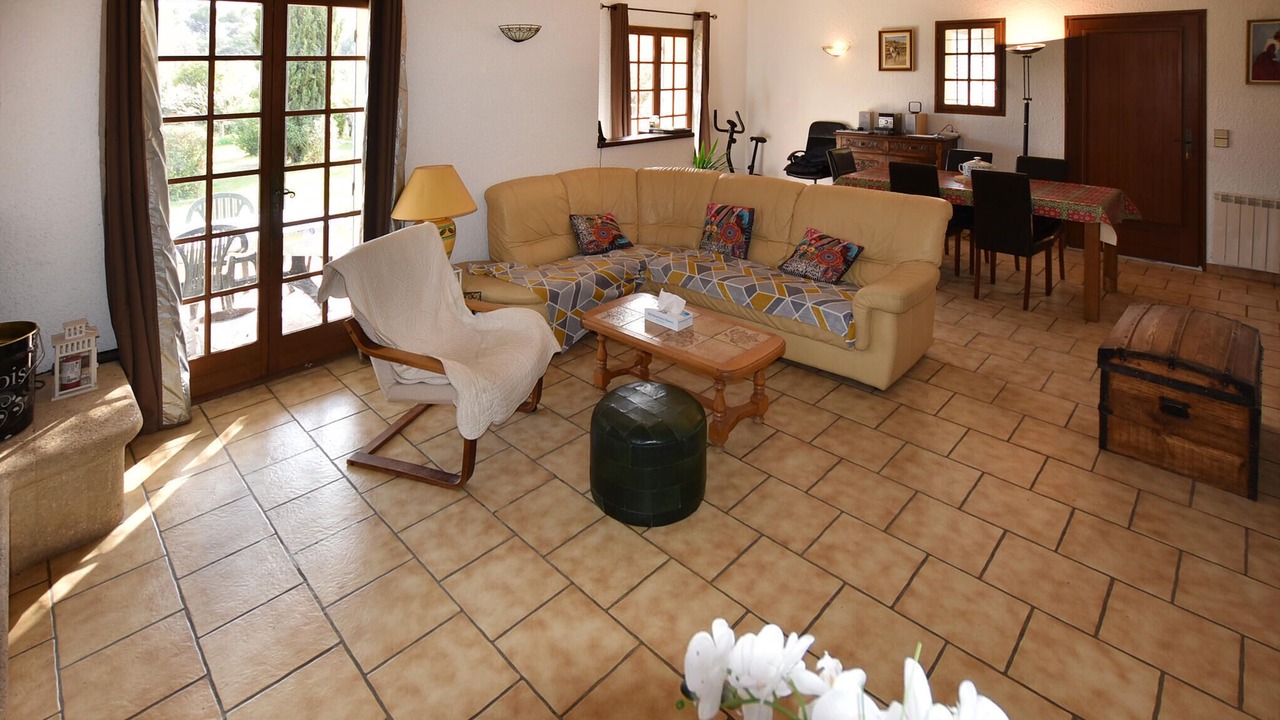Photo of Bedroom in Loriol-du-Comtat