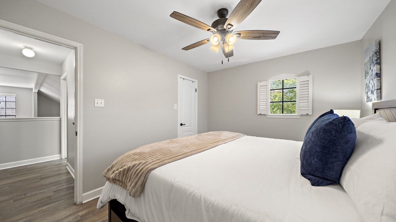 Photo of Bedroom in North San Antonio - SAT