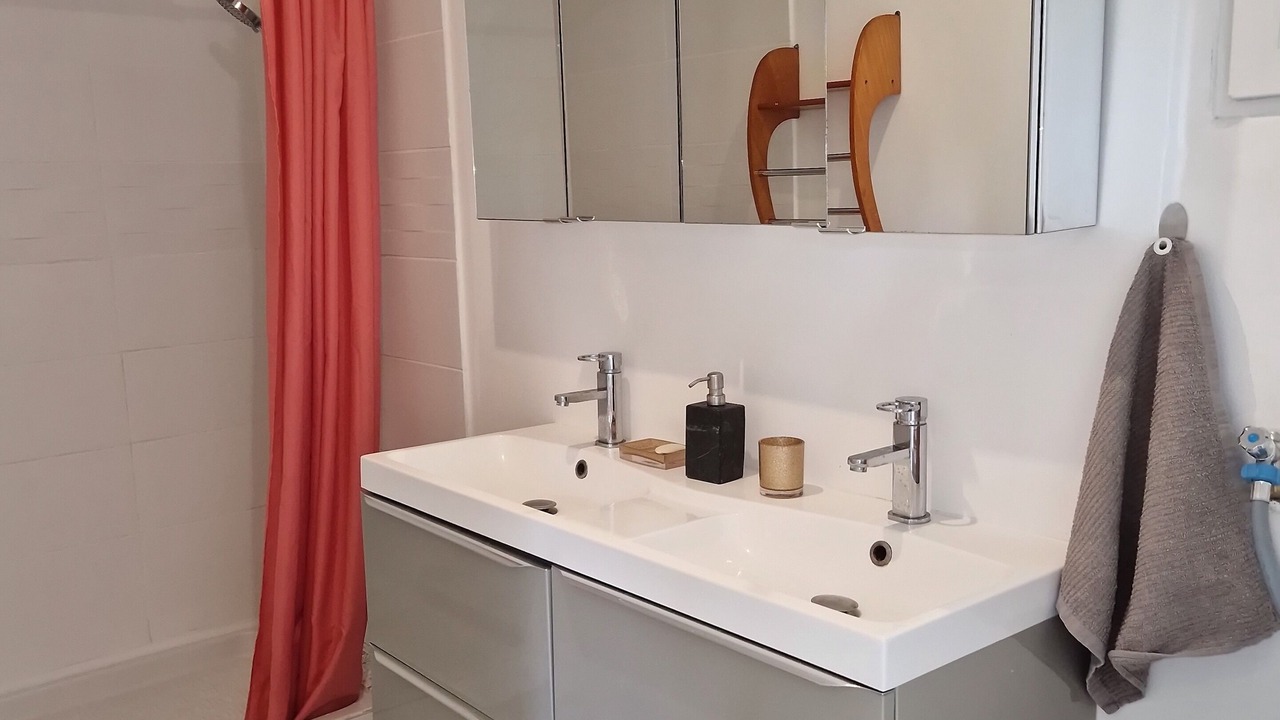 Photo of Bathroom in La Membrolle-sur-Choisille