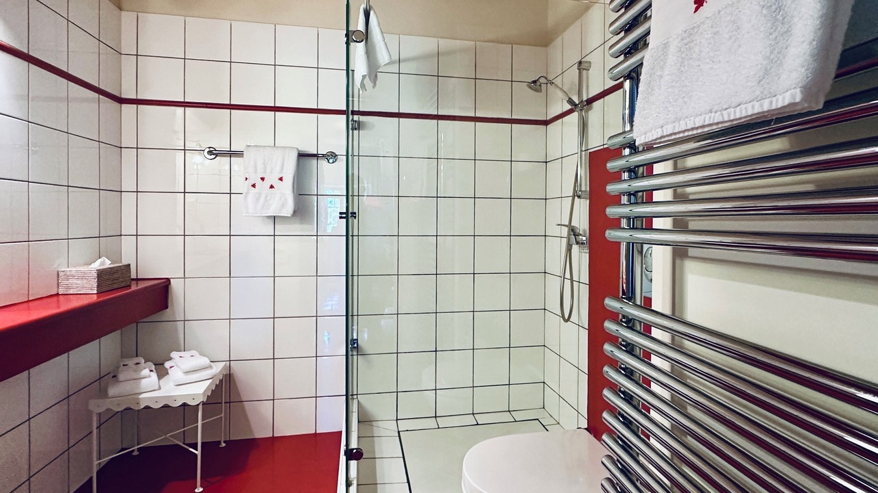 Photo of Bathroom in Vacqueyras