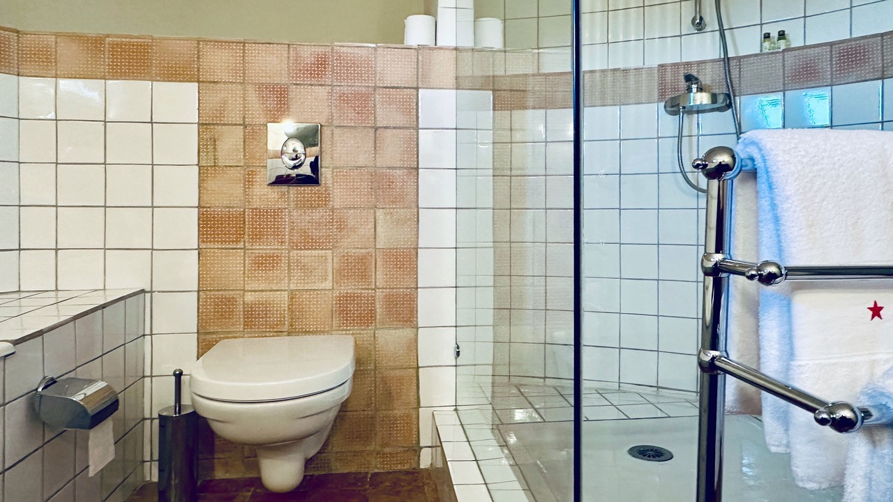 Photo of Bathroom in Vacqueyras