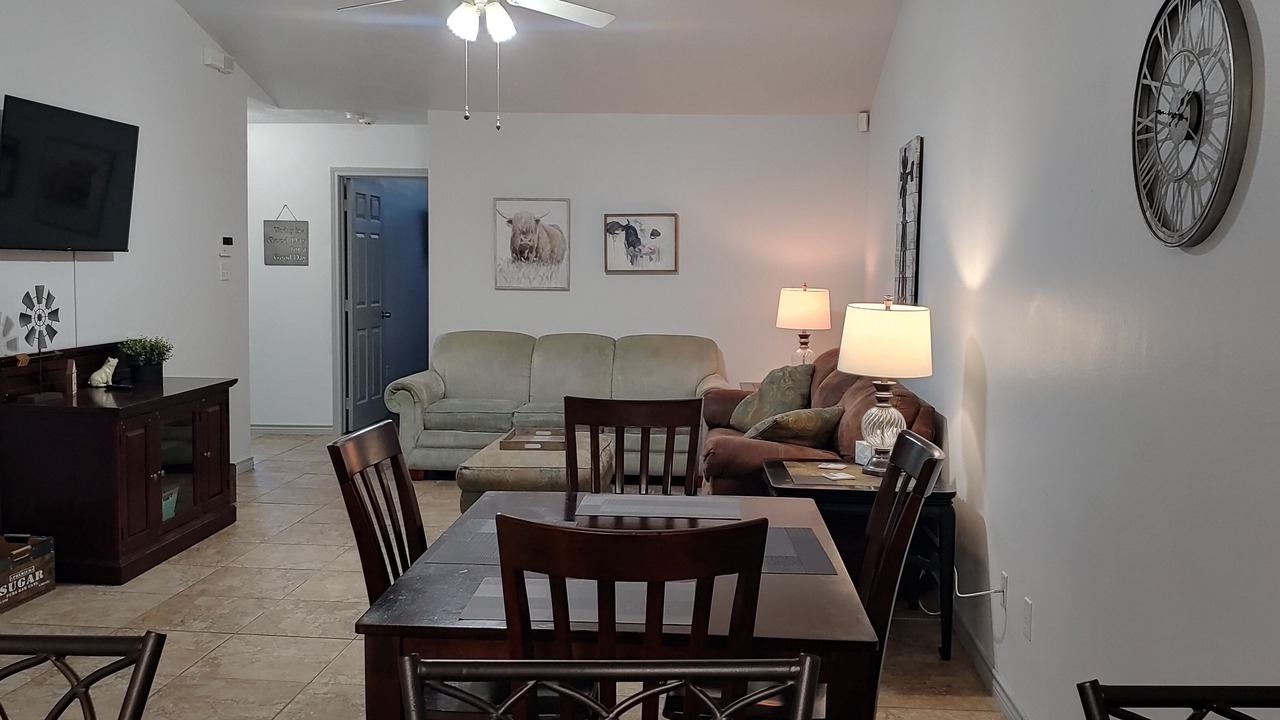 Photo of Livingroom in College Station