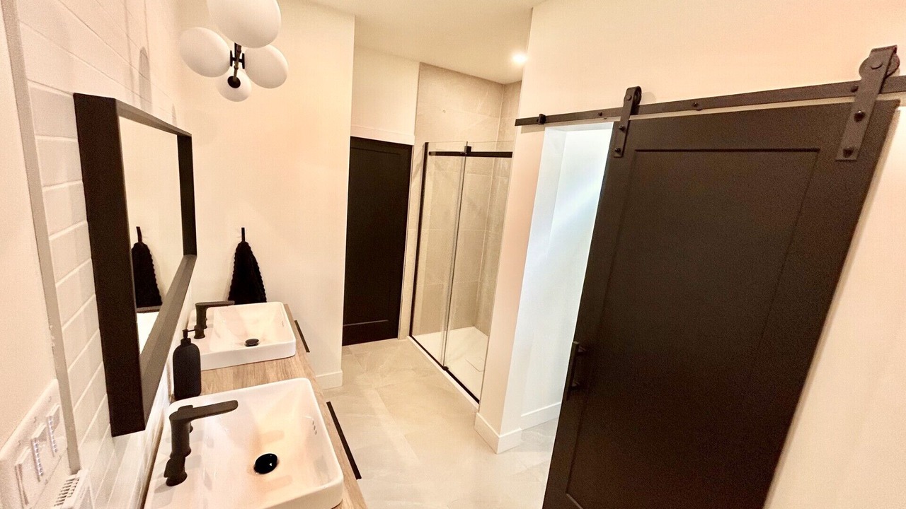 Photo of Bathroom in Petite-Riviere-Saint-Francois